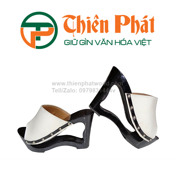 guốc gỗ cao 12cm làm từ gỗ thông nhẹ mà bền